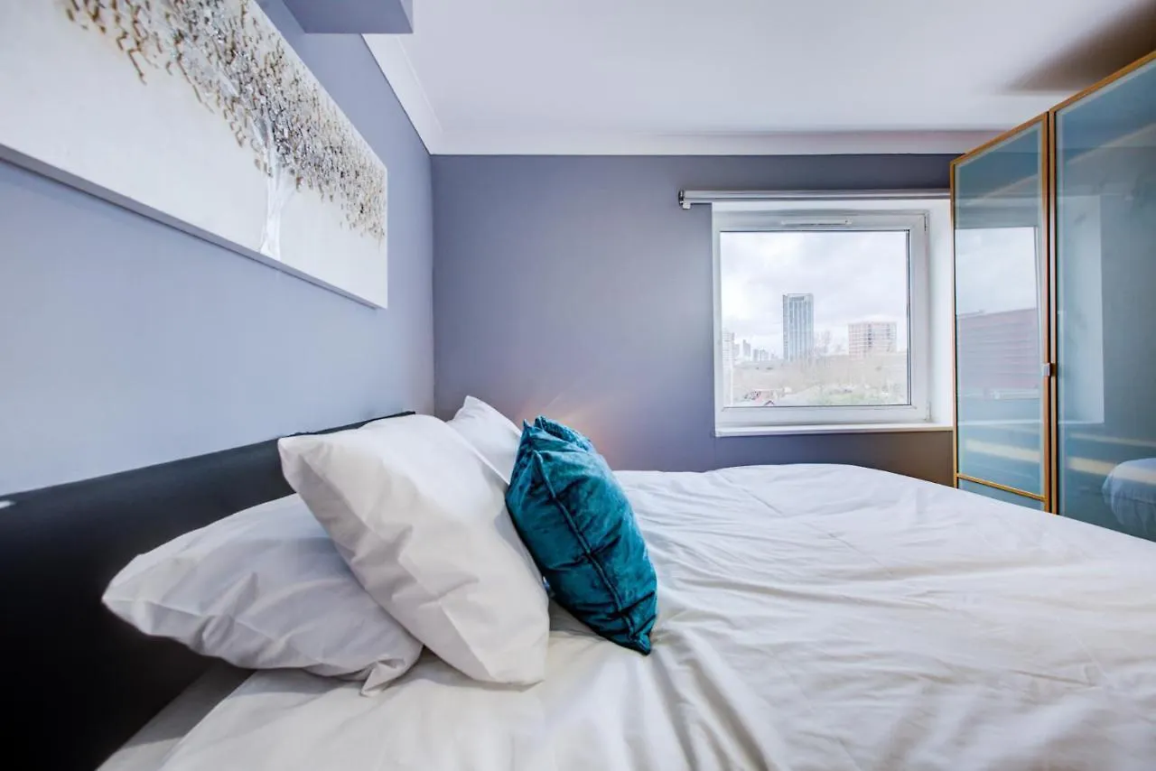 Statera Apartments - Thames View London 0*,