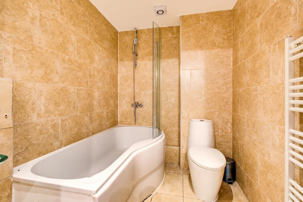 Statera Apartments - Thames View London 0*,