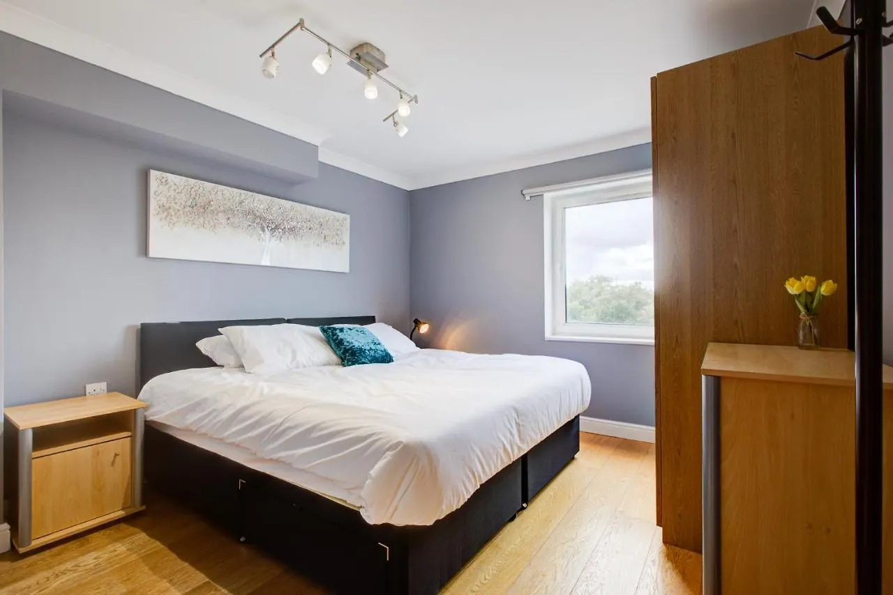 Statera Apartments - Thames View London 0*,