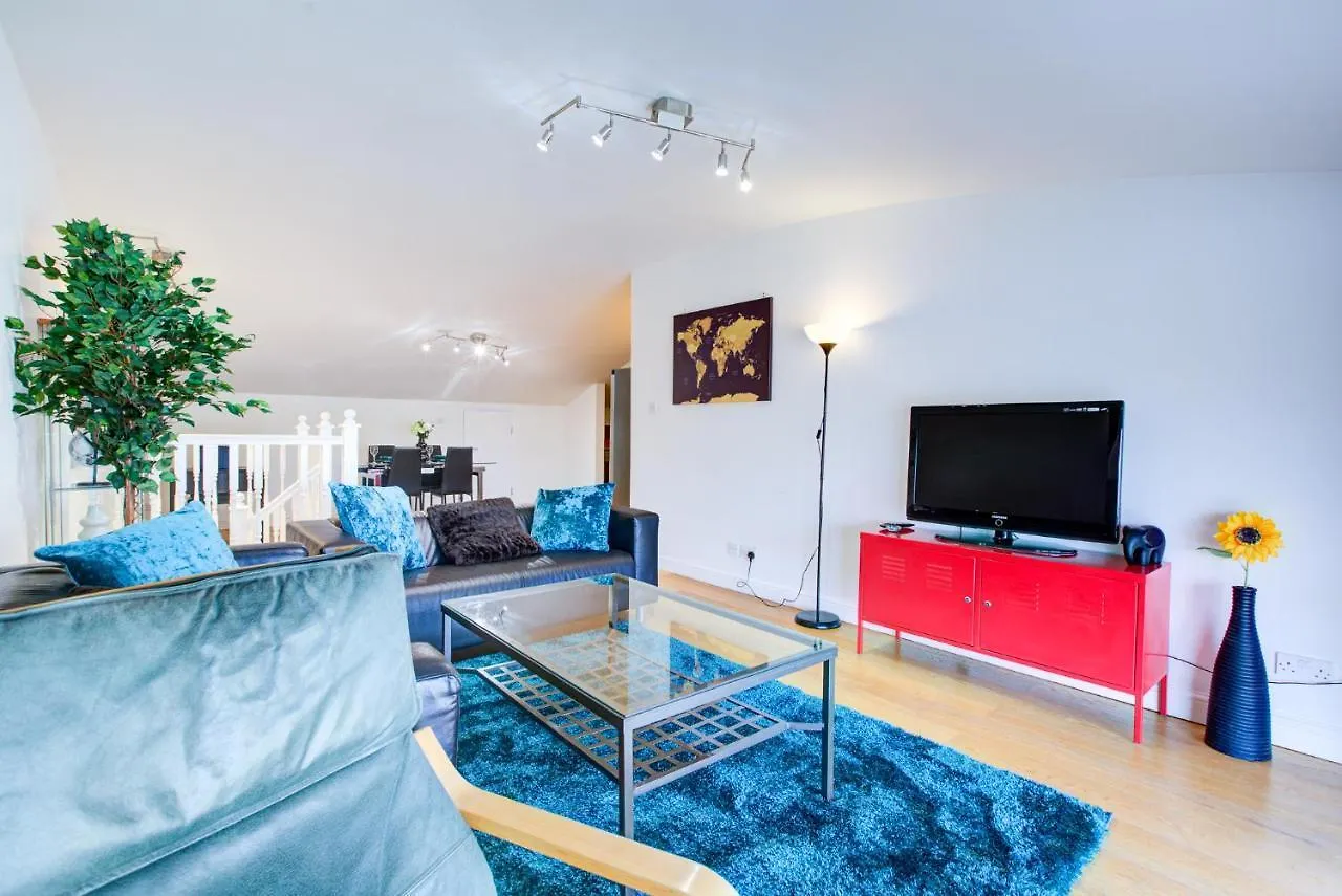 Statera Apartments - Thames View London 0*,